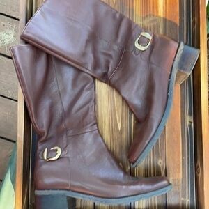 Naturalizer shoes size 6.5 brown leather boots